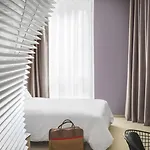 Okko Centre Ξενοδοχείο 4*