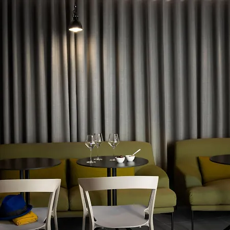 Отель Okko Centre 4*